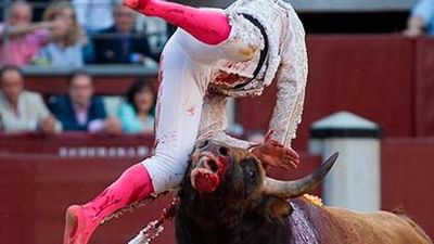 Cuarta de feria: Caballero se quedó a medias en la primera novillada