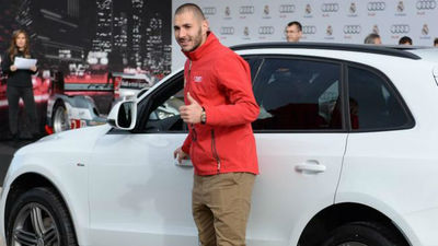 Benzema, cazado por tercera vez sin carné de conducir