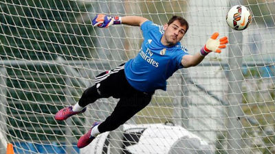 Casillas cumple 34 años en su momento de mayor incertidumbre