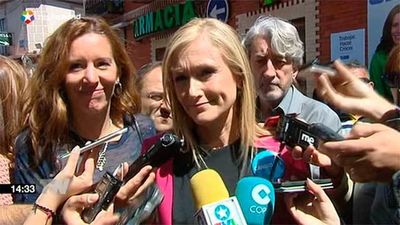 Cifuentes avisa que Ciudadanos "probablemente" apoyará al PSOE