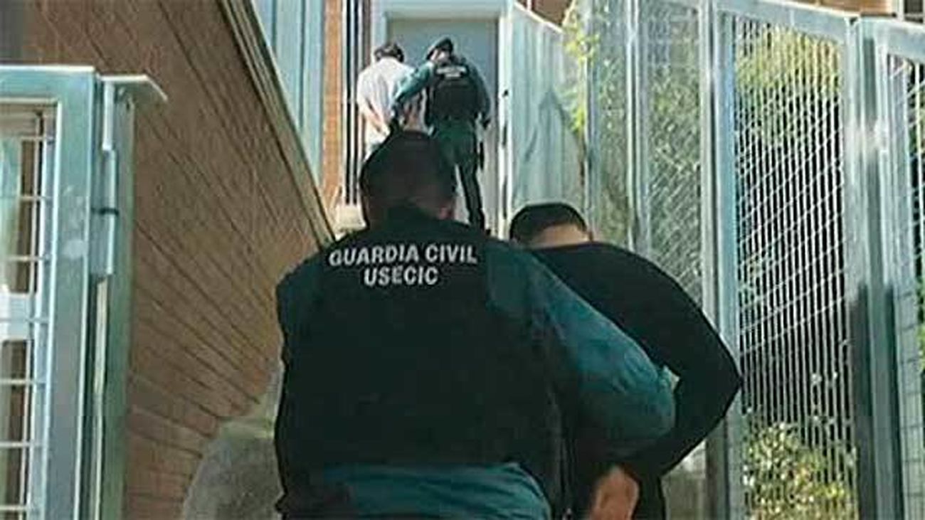 Detenidos 10 georgianos de dos bandas que robaban en casas habitadas