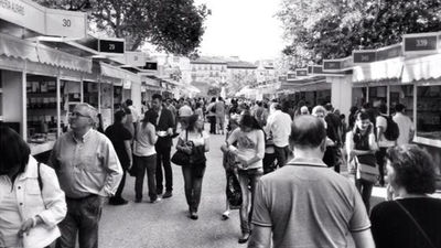 La EMT refuerza las líneas que cubren El Retiro durante la Feria del Libro