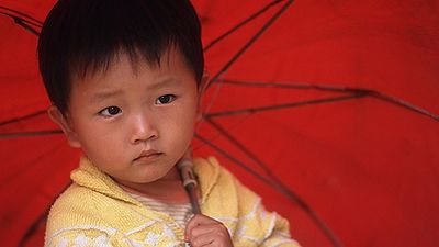 Padres chinos llevan a sus hijos a mansiones para que se aficionen al lujo