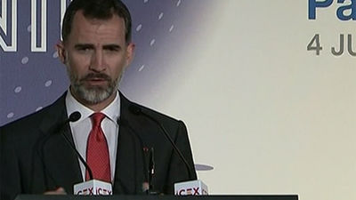 El Rey asegura que "la buena marcha de la economía francesa constituye una prioridad para España"