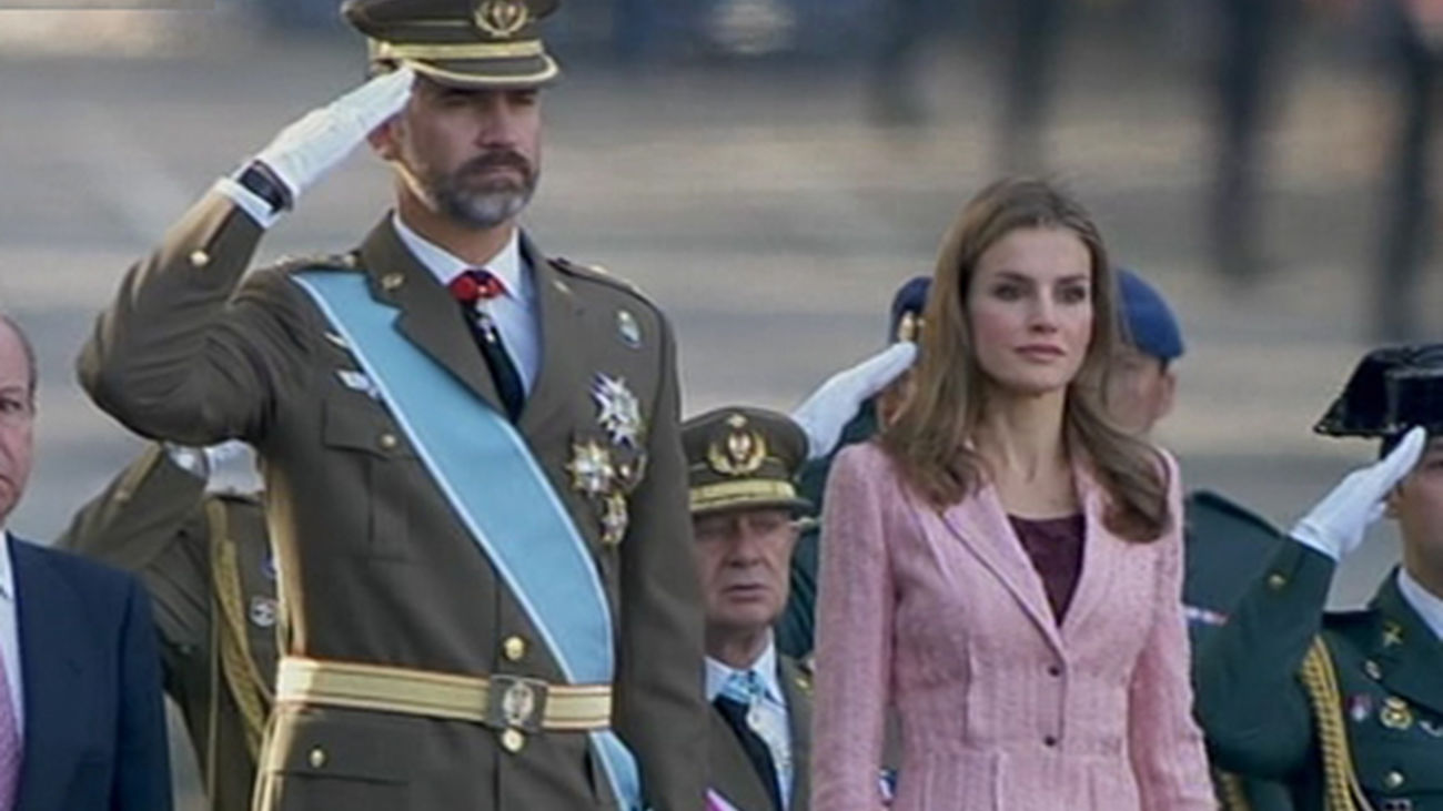 Felipe VI preside su primer Día de las Fuerzas Armadas como Rey