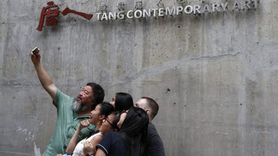 Ai Weiwei expone en solitario por primera vez en China