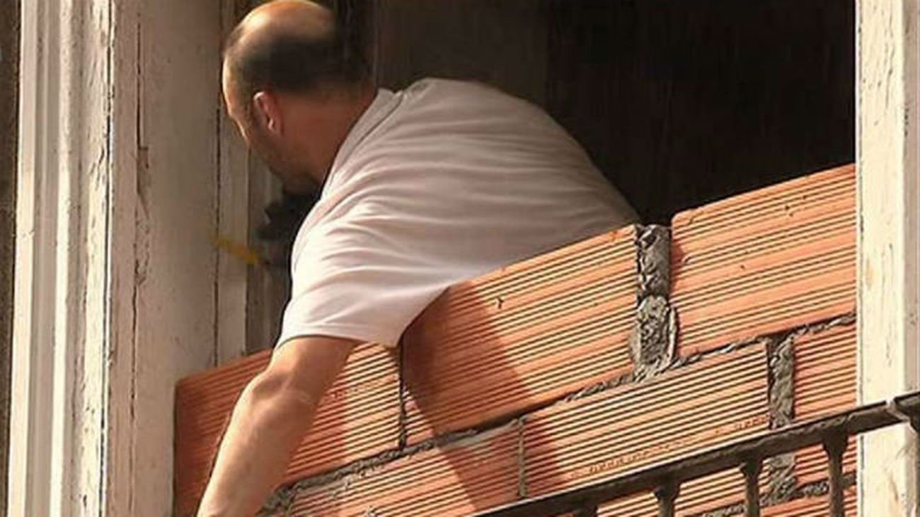 Desalojan y tapian el edificio del Patio Maravillas para evitar otra ocupación