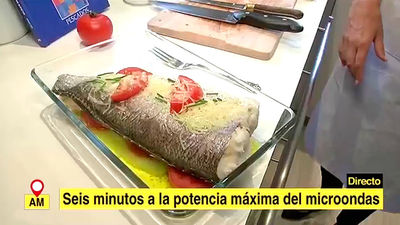 Pescadilla con queso y tomate al microondas