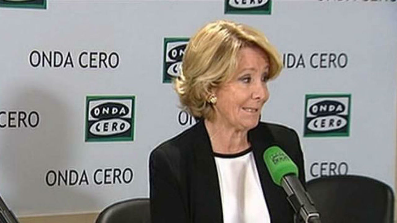 Aguirre niega indisciplina y dice Rajoy no rechazó un congreso extraordinario