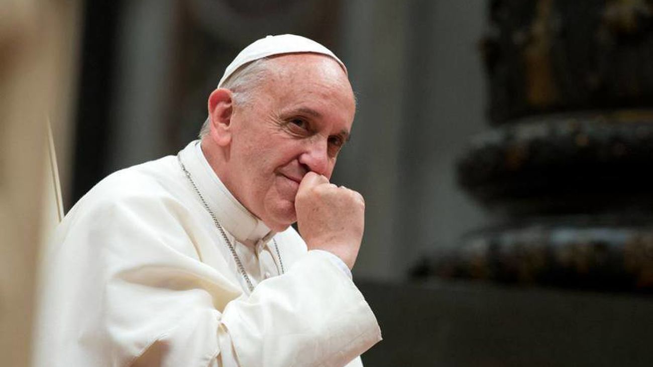 El Papa Francisco estudiará permitir a las mujeres celebrar bodas y bautizos