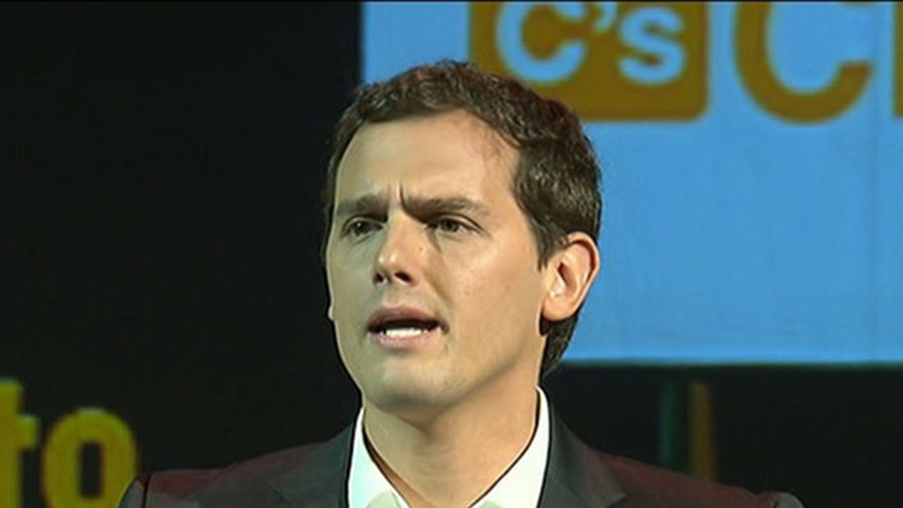 Rivera: "España necesita un partido nuevo, con las manos limpias"