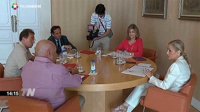 Cifuentes, sindicatos y patronal recuperan el diálogo social