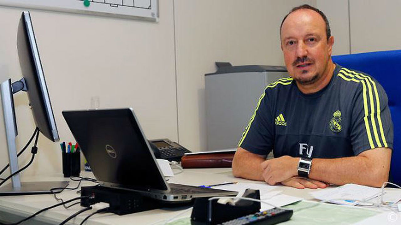 Benítez no descansa y apuntala hasta el último detalle