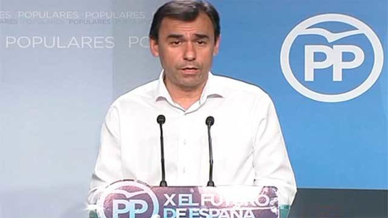 El PP acusa a Sánchez "atrincherarse" en el PSOE y tomar como "rehenes" a los españoles