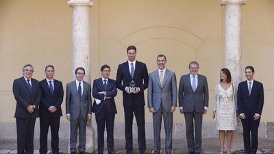 El Rey pone a Pau Gasol como "ejemplo" al entregarle el Premio Camino Real