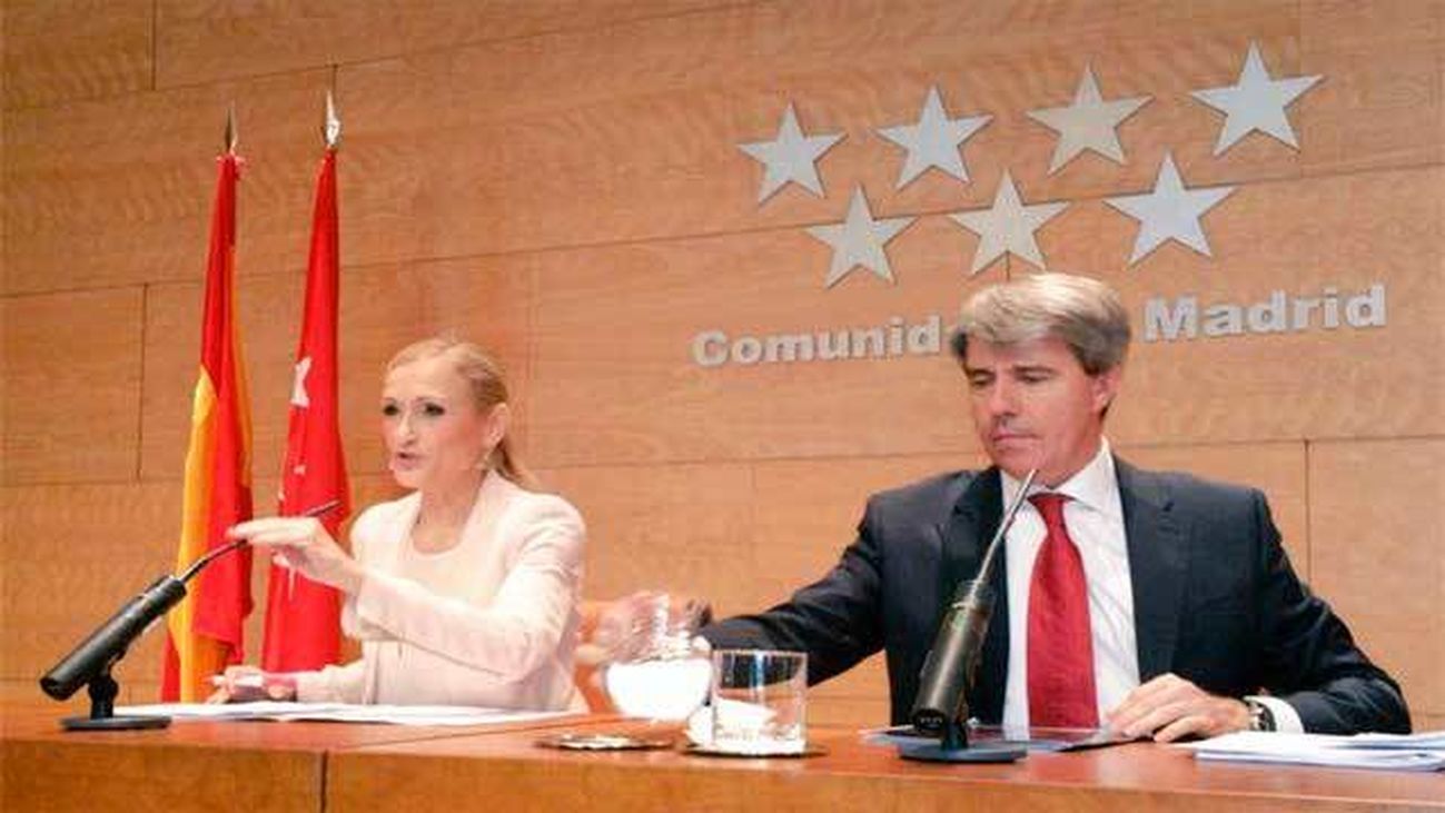 Cifuentes y Garrido irán a Milán "sin comitiva" en la final de la Champions