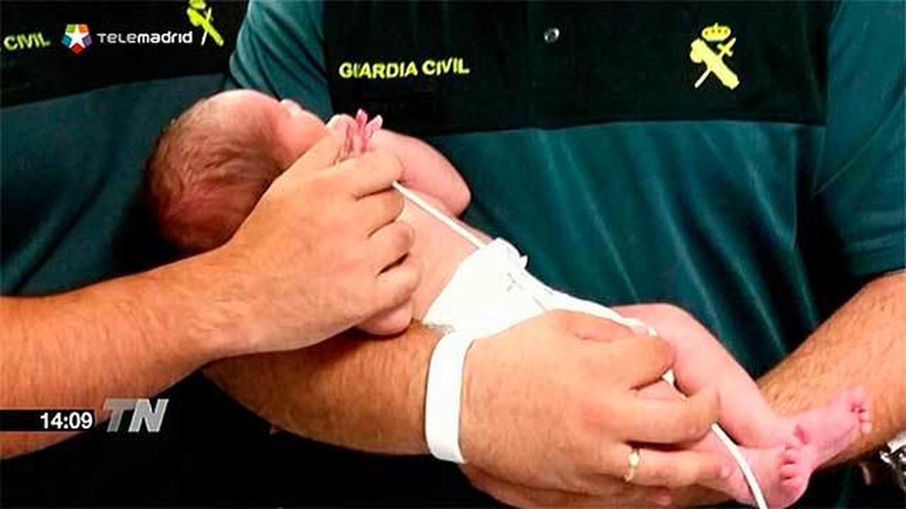 Prisión sin fianza para la madre del bebé arrojado a un contenedor en Mejorada