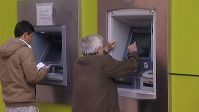 Dos búlgaros detenidos por clonar tarjetas en cajeros