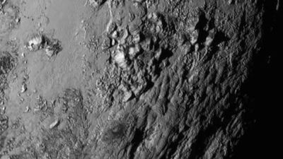 'New Horizons' revela la existencia de jóvenes montañas heladas en Plutón