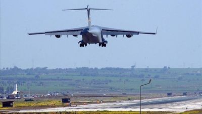 Cazas turcos bombardean posiciones del Estado Islámico en Siria