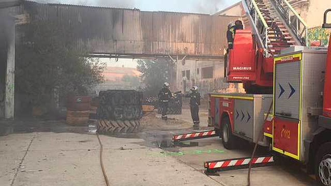 Arde el antiguo matadero de Villaviciosa de Odón