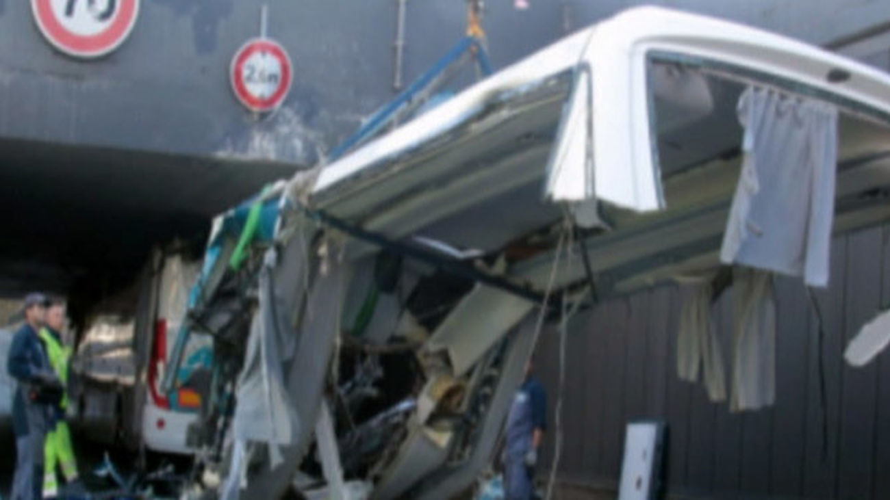 Seis españoles graves en el accidente de un autobús escolar en Francia