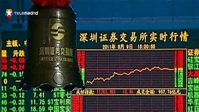 La Bolsa de Shanghái se calma y Pekín investiga la peor sesión en 8 años
