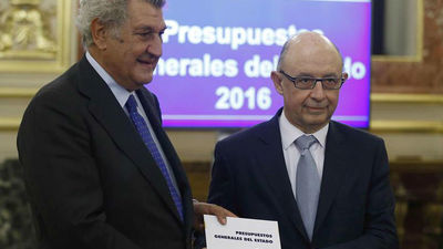 El Gobierno prevé bajar el déficit un 3% y crear 600.000 empleos con las cuentas de 2016