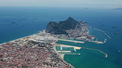 El Gobierno reitera al Reino Unido que las aguas de Gibraltar son españolas