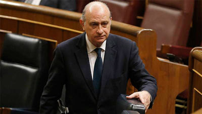 Fernández Díaz solicita comparecer en el Congreso para explicar su reunión con Rato
