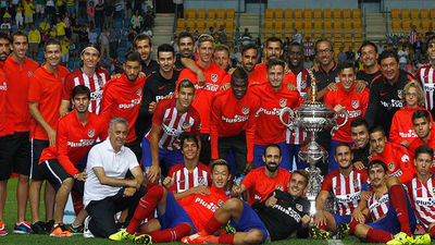 3-0. El Atlético de Madrid logra, de cabeza, su décimo trofeo Carranza
