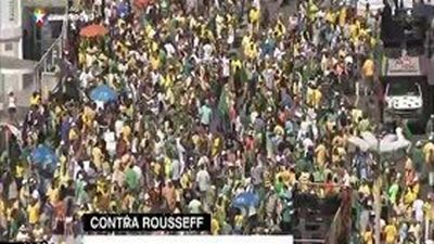 Cientos de miles de personas exigen en Brasil el fin del Gobierno de Rousseff