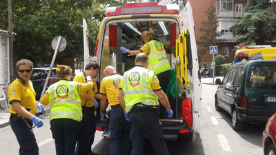 Grave una mujer de 63 años apuñalada por su hijo en Vallecas durante una riña familiar