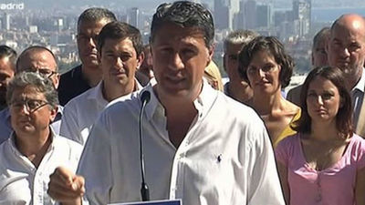 García Albiol (PPC): "Raül Romeva esconde debajo de su falda a Artur Mas"