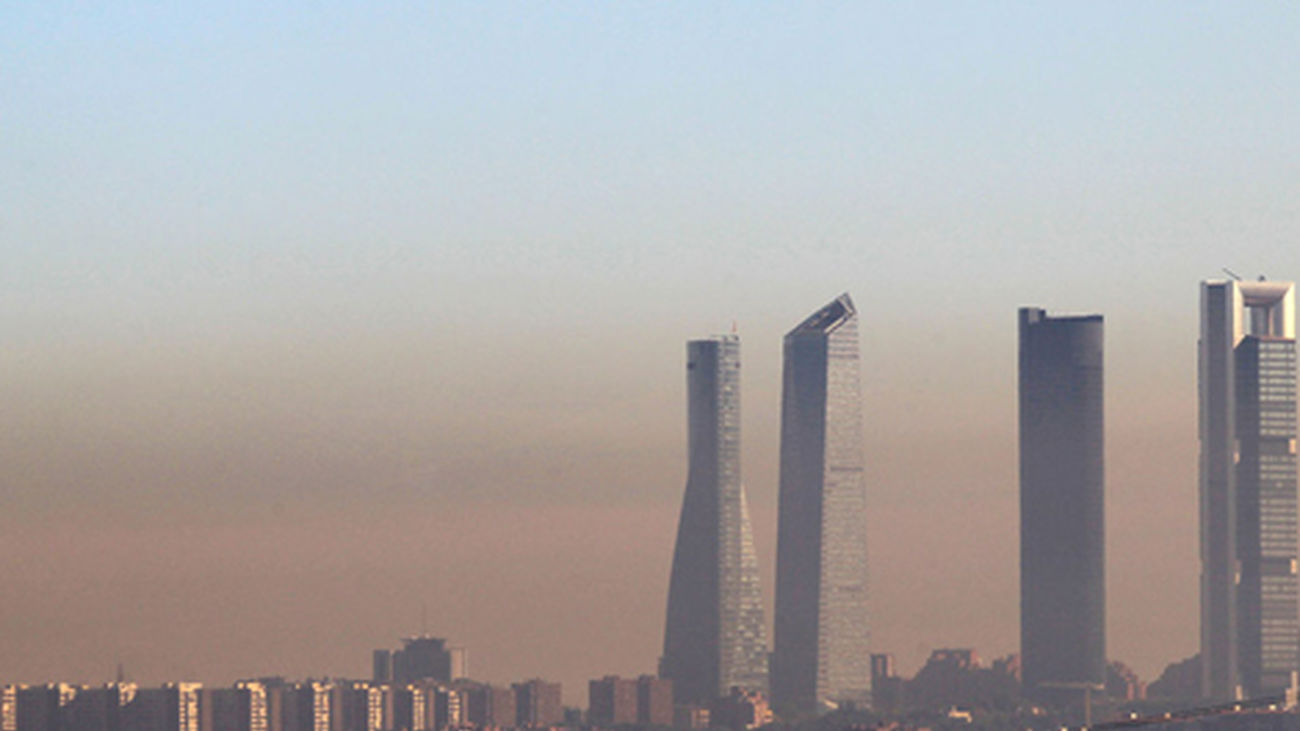 El Ayuntamiento limitará el acceso de coches a Madrid por la contaminación