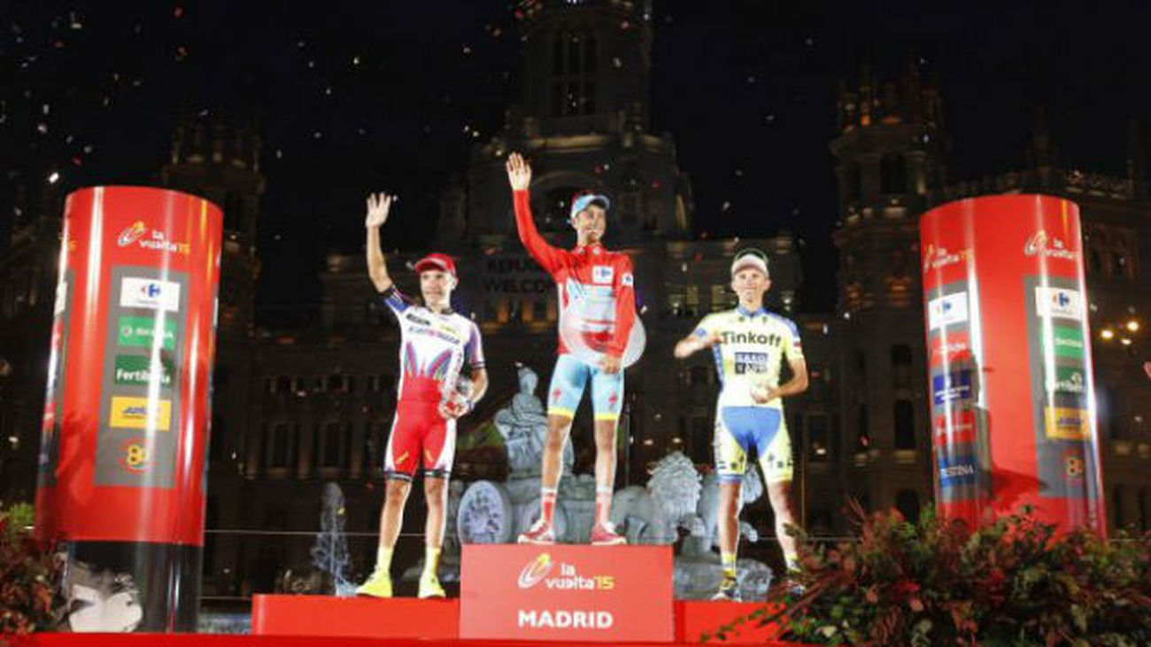 Aru se corona en La Cibeles