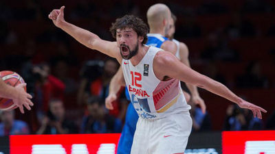 Llull: "Claro que pone jugar contra un pabellón lleno de franceses"
