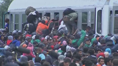 Más de 25.000 refugiados han pasado por Croacia desde el miércoles