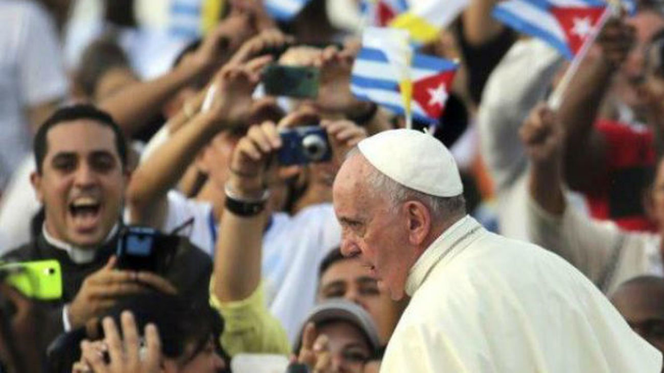 El Papa antepone la persona a la ideología en la Plaza de la Revolución