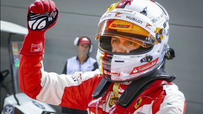GP Singapur: Victoria de Vettel, Saiz 8º y séptimo abandono de Alonso