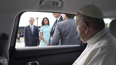 Miles de personas aguardan en Washington al Pontífice y su 'papamóvil'