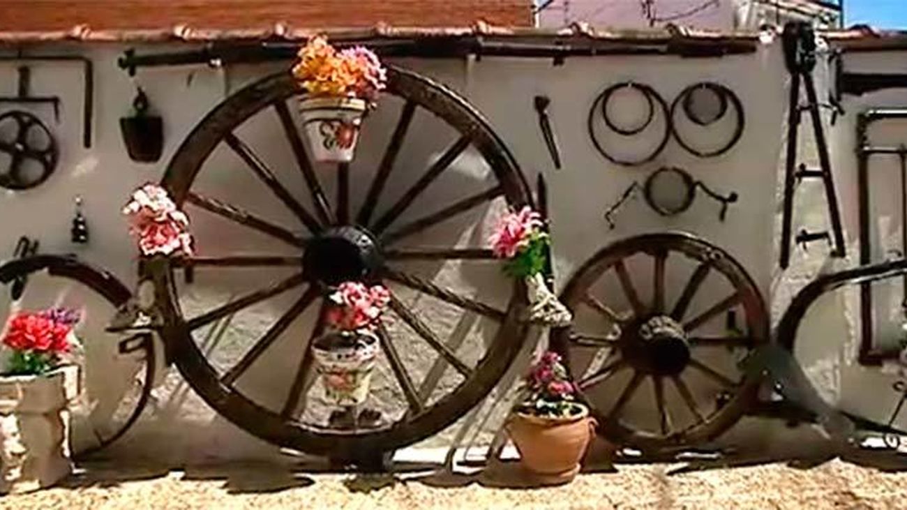 Guadalix de la Sierra: La casa museo de Raimundo, la Iglesia y el párroco que habla japonés