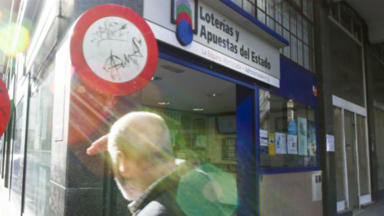 El gasto medio por persona en Lotería de Navidad por Internet se situó en 50 euros en 2014