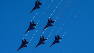 Treinta aeronaves ensayan el desfile del Doce de Octubre