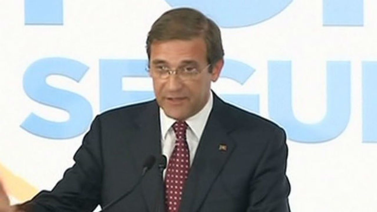 Cavaco Silva encarga a Passos Coelho formar Gobierno en Portugal