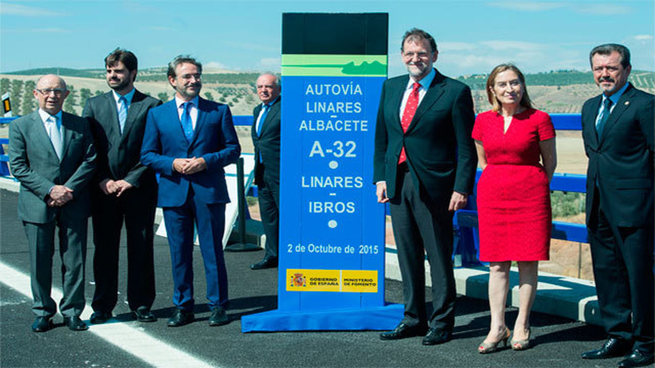Rajoy inaugura en Granada el último tramo de la A-7