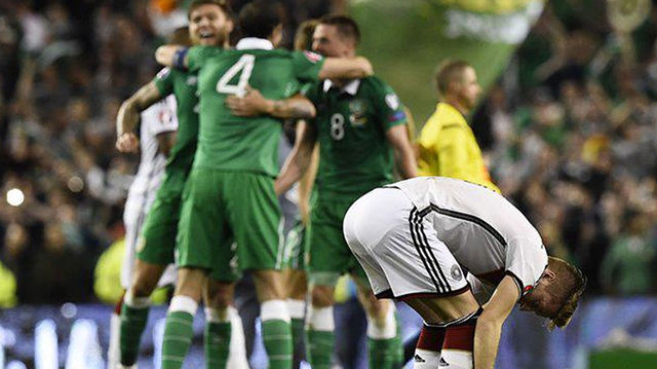 Irlanda del Norte hace historia; Portugal cumple y estará en Francia