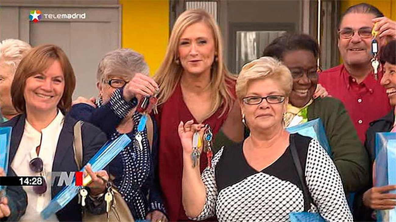 Cifuentes entrega 194 viviendas públicas en alquiler para familias en especial necesidad