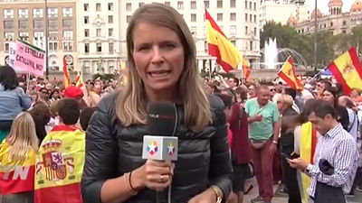 Más de 2.000 personas se manifiestan en Barcelona contra la independencia