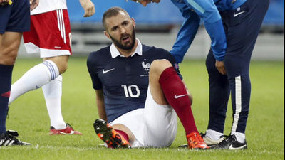 Benzema vuelve lesionado de la selección francesa